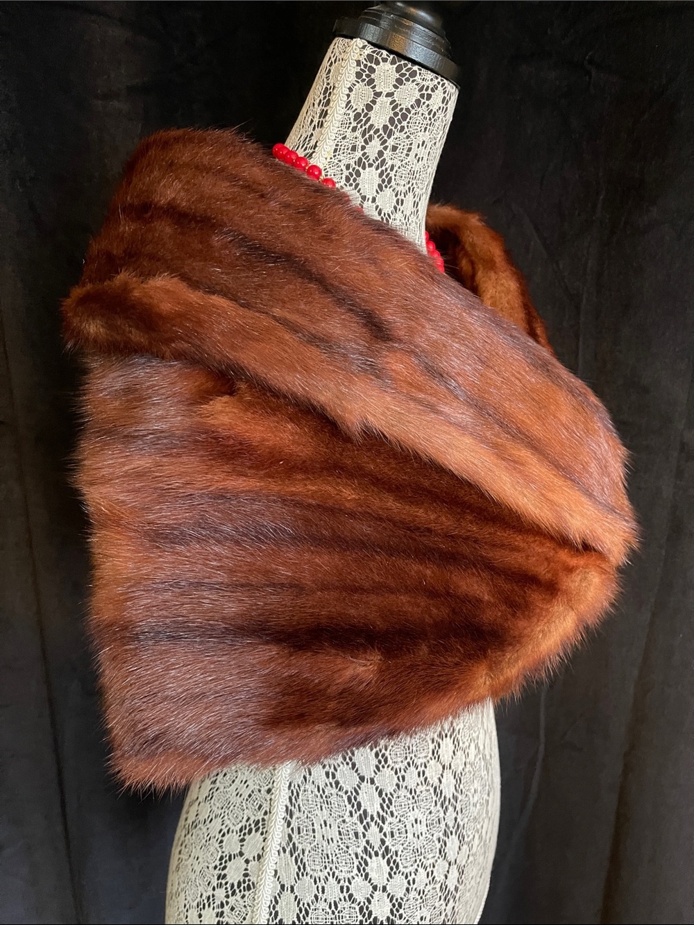 Vintage-1940-1950 Mink Fur Stole Wrap - Picture 3 of 16